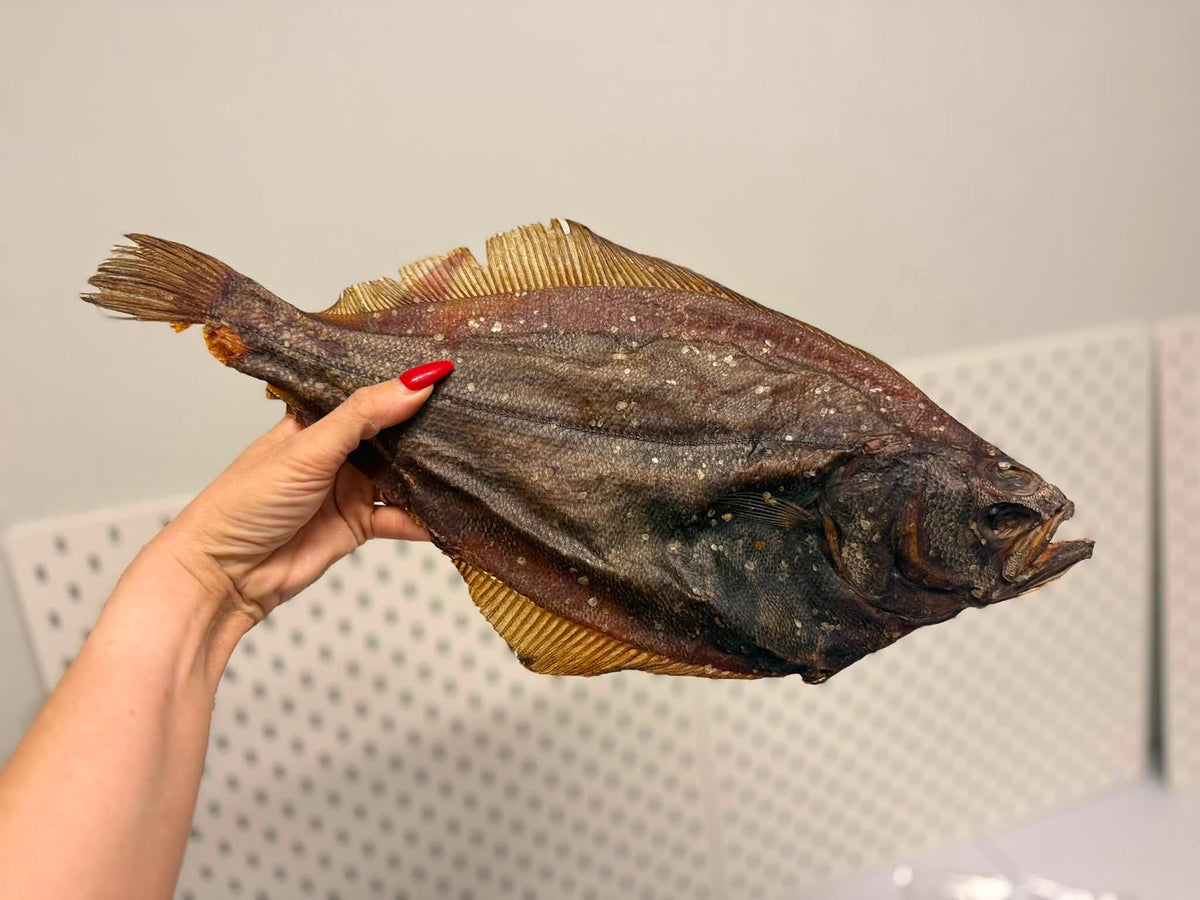 Torkad havskatt 100 g – naturligt fiskgodis med omega-3 för hund