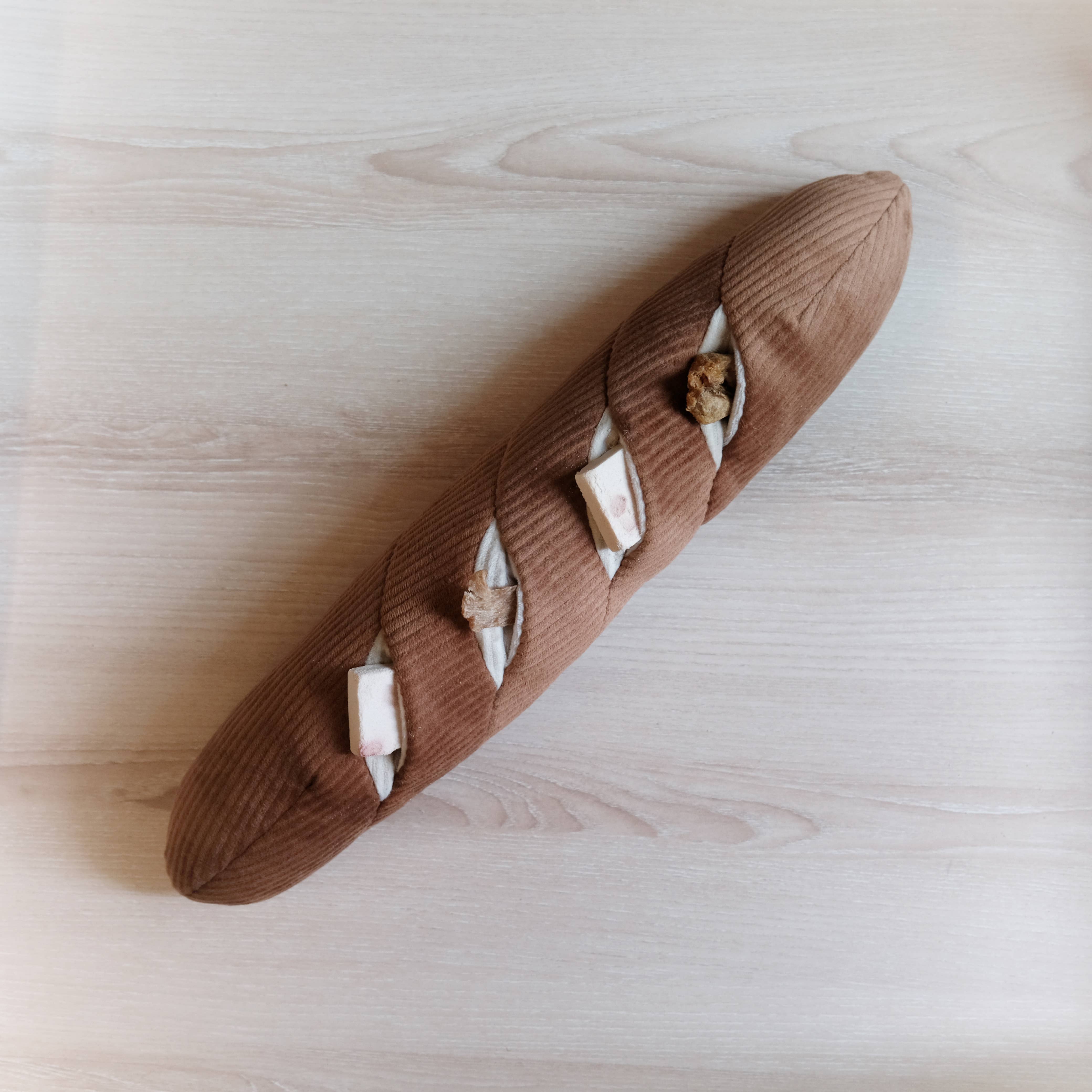 Lambwolf EU – BAGUETTE // Berikningsleksak för hund // Snuffle-leksak