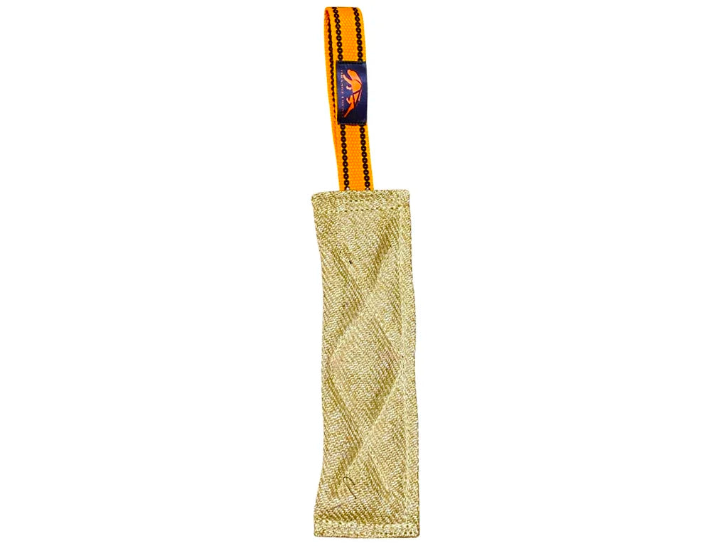 TUG – Kampkudde för Tug of War 25 × 7 cm