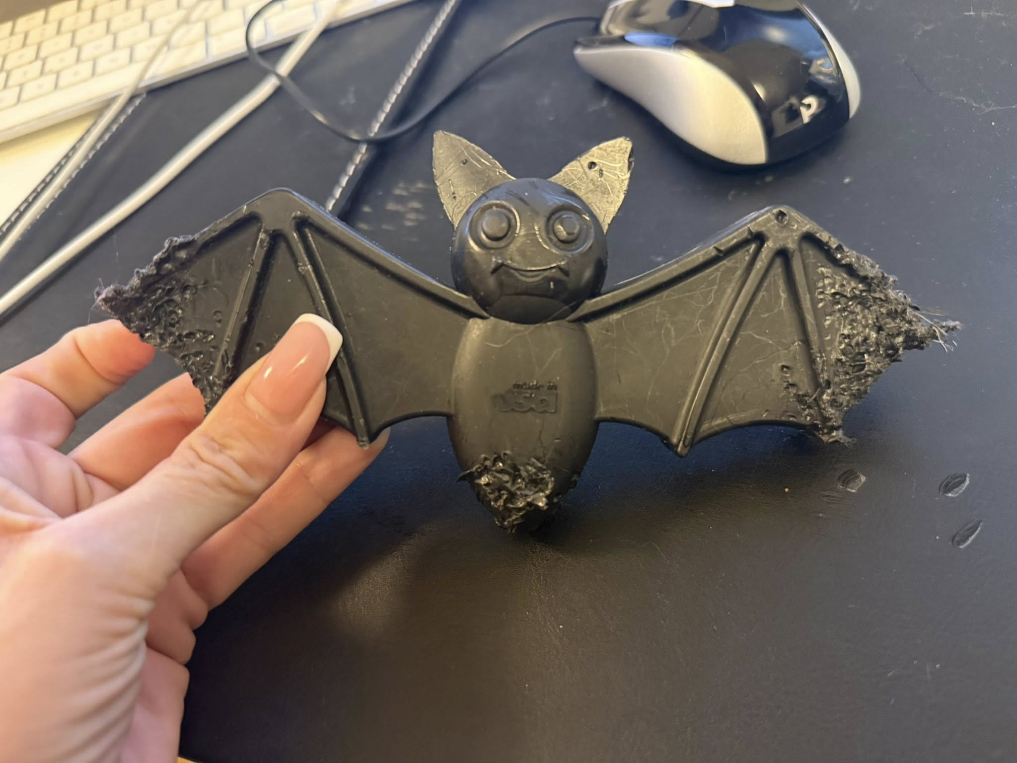 SodaPup Halloween Bat – Hållbar nylontuggleksak för hundar
