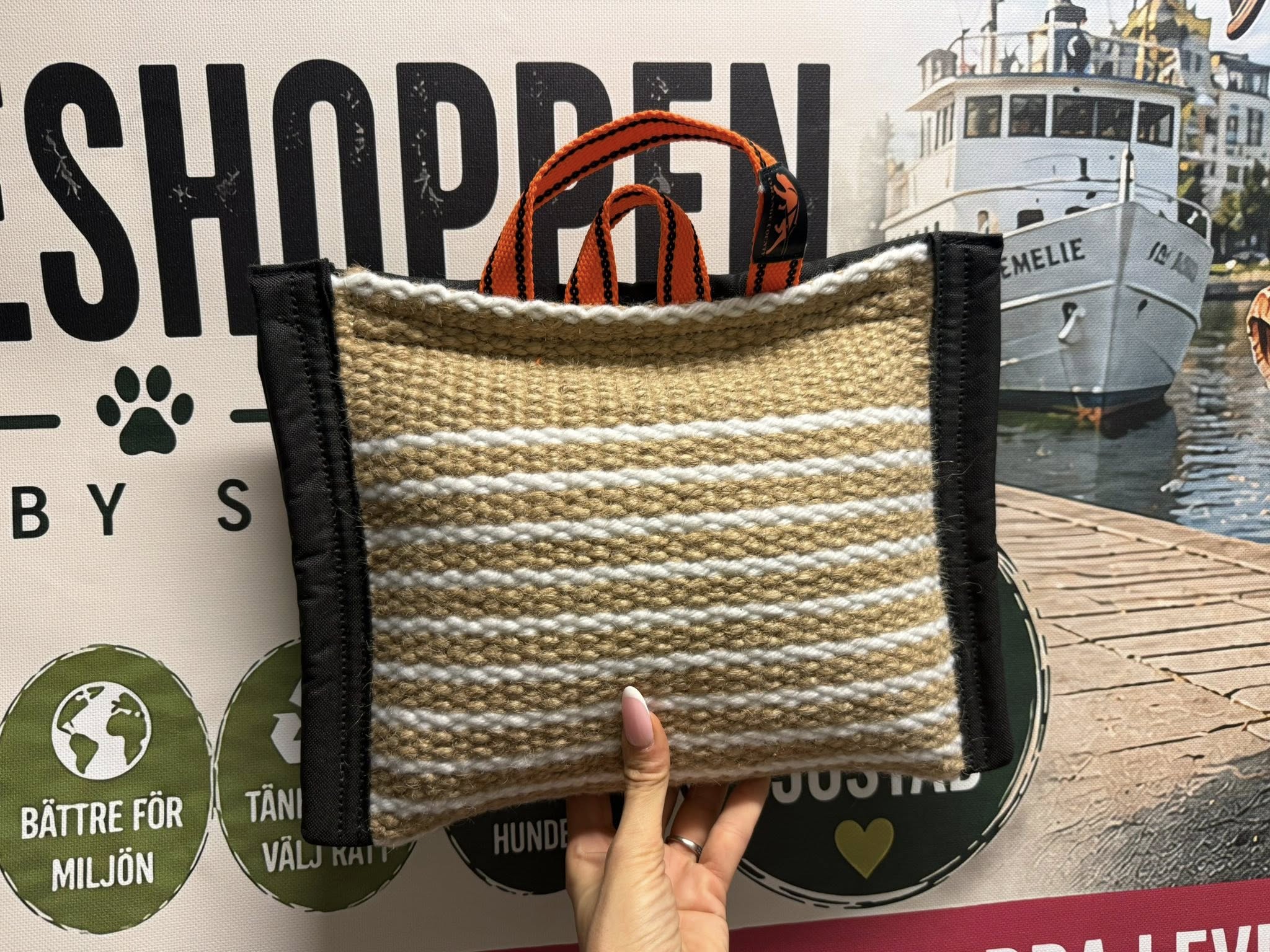 Wedge Pillow M Hard | Bitkudde i jute