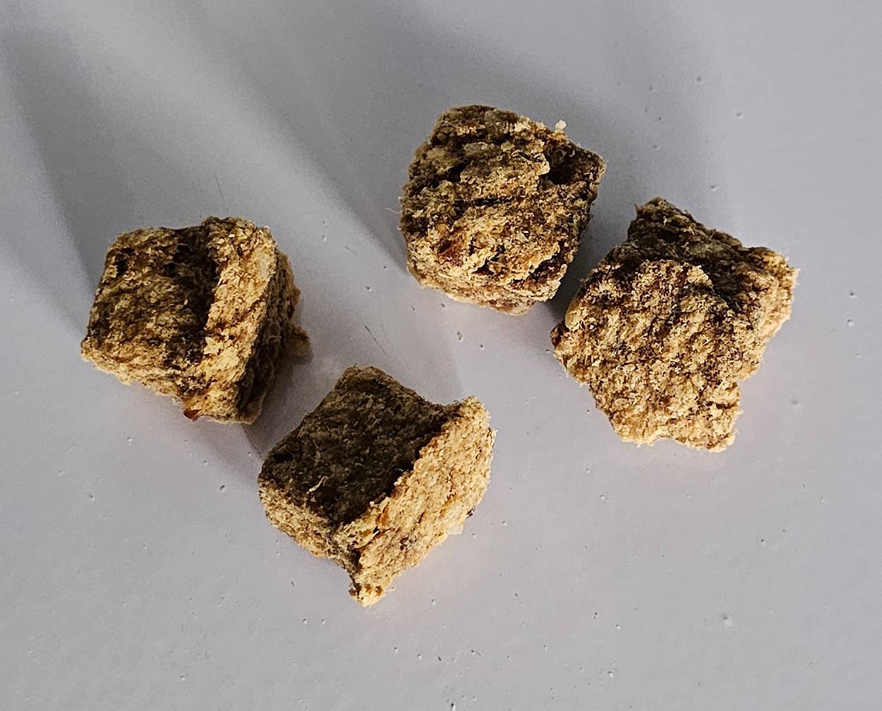 Kaninköttbitar 100 g – monoprotein hundgodis