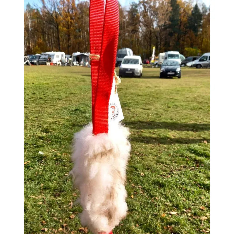 Tika, Kampleksak med Fårpäls & Bungee